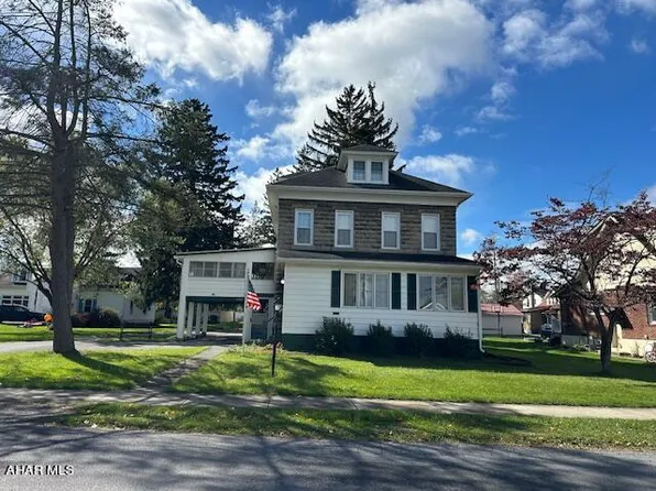 1201 N Montgomery St, Hollidaysburg, PA 16648