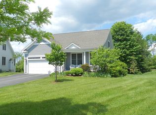 59 Upswept Ln, South Burlington, VT 05403