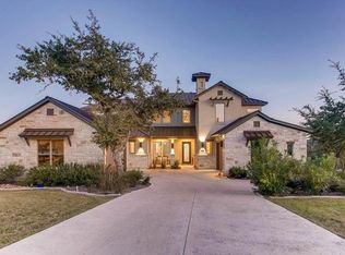 902 Sweet Grass Ln, Austin, TX 78738
