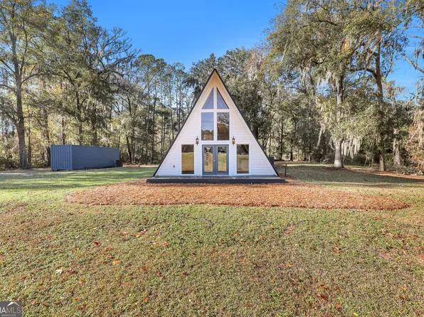 1771B Grove Point Rd, Savannah, GA 31419