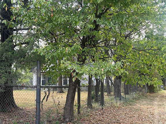 3rd image of 85 Foose Road