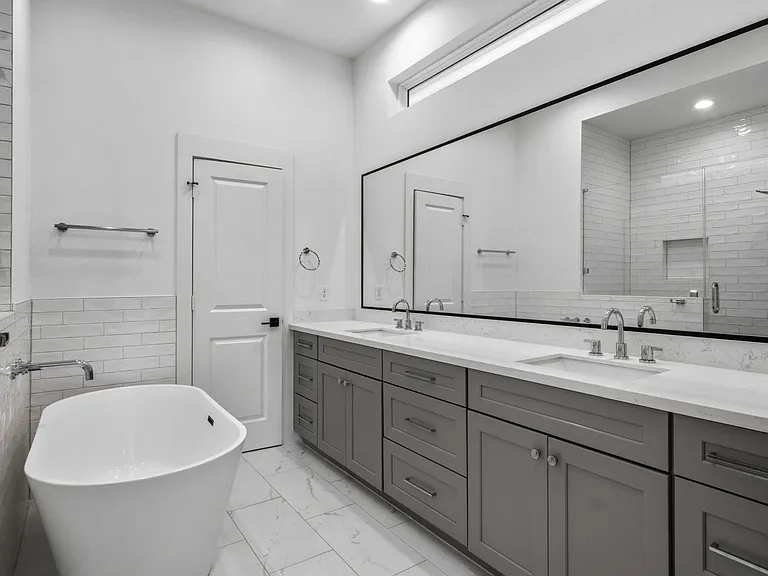 2806 Versailles Oak Ln — Photo 8