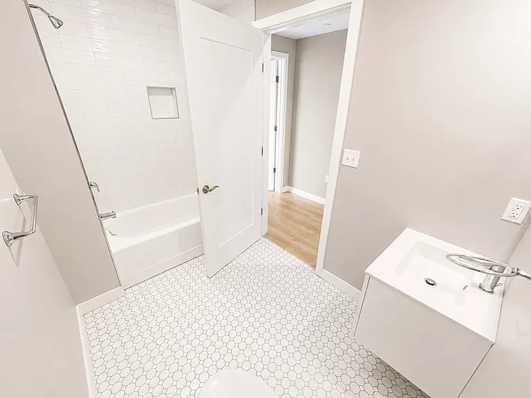 32 S Huntington Ave #201 — Photo 6
