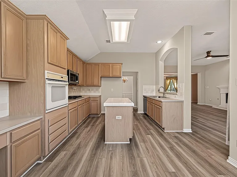 2607 Plantation Hollow Ct — Photo 23