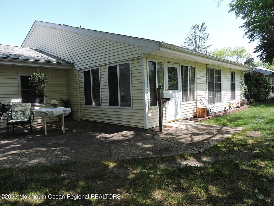 1st image of 5C Petunia Drive