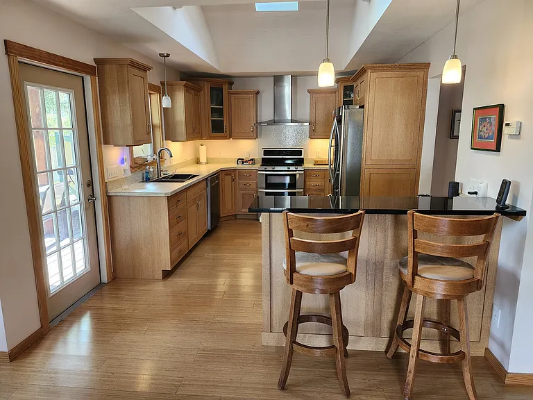 2415 Woodland Ave — Photo 15