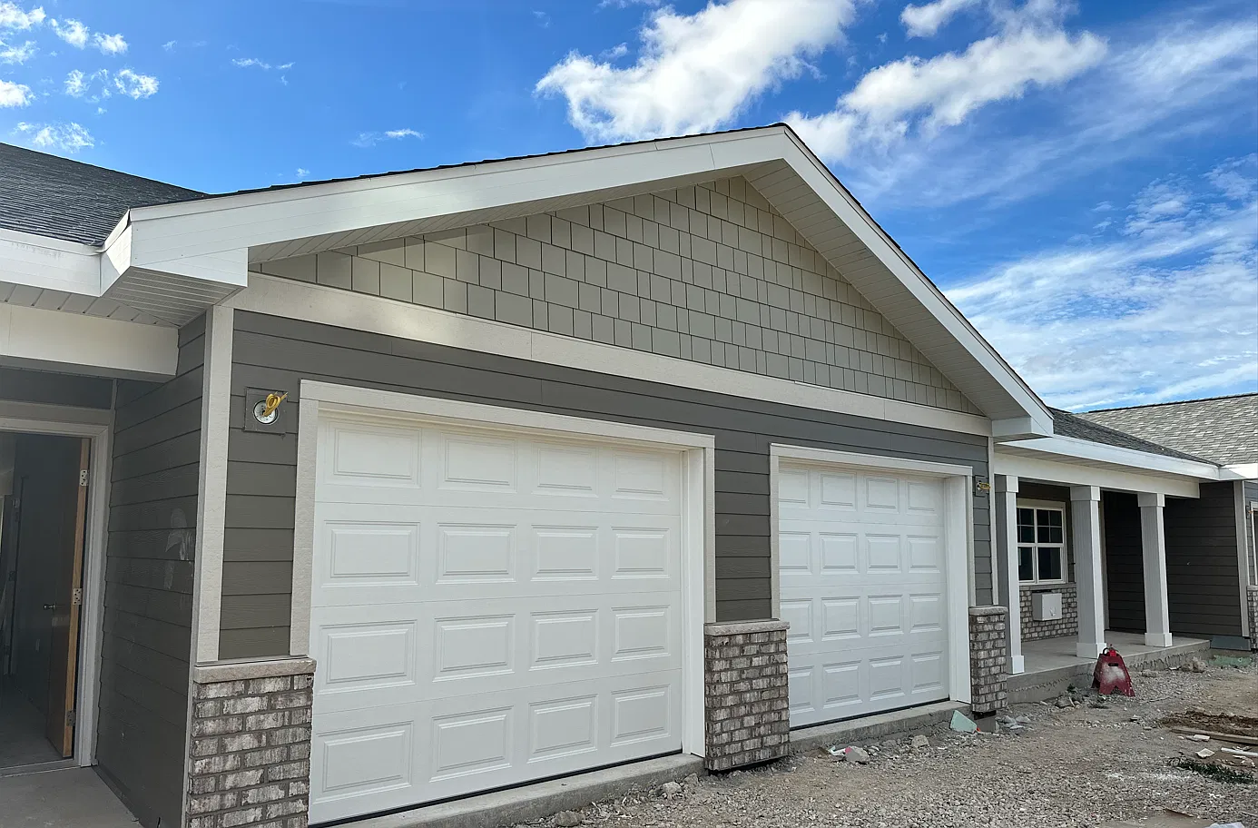 Corner View Cottages — Photo 2