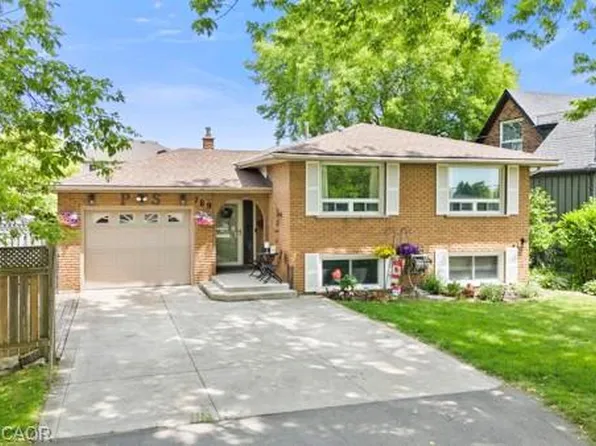 789 Rymal Rd E, Hamilton, ON L8W 1B6