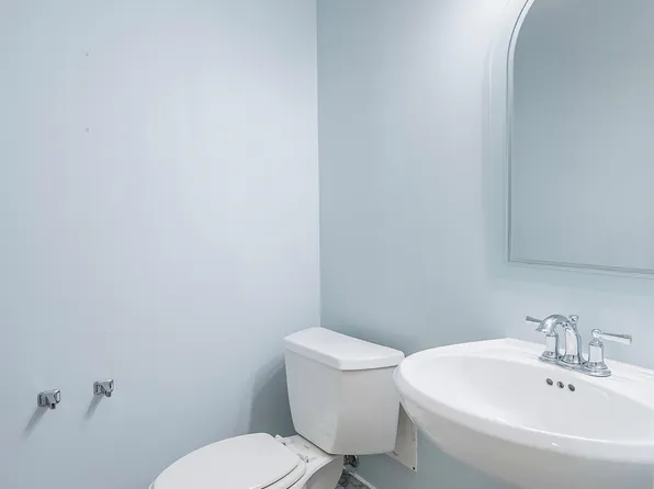 207 Shearwater Ct West image 11 of 33