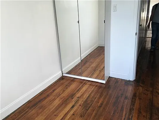 Rented by David Francis New York LLC | media 21