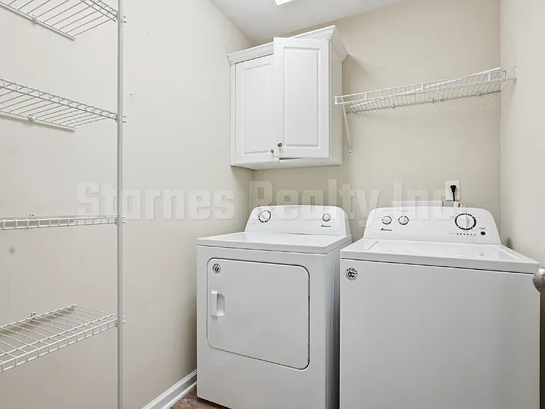 469 Strutter Trl — Photo 18