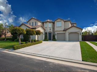 1699 E Gatwick Ln, Fresno, CA