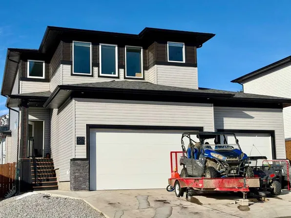 3014 S 225th St, Crowsnest Pass, AB T0K 0C0
