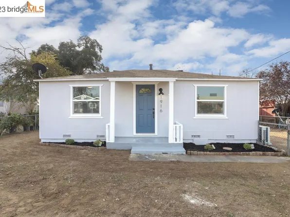 1916 Kenneth St, Modesto, CA 95351