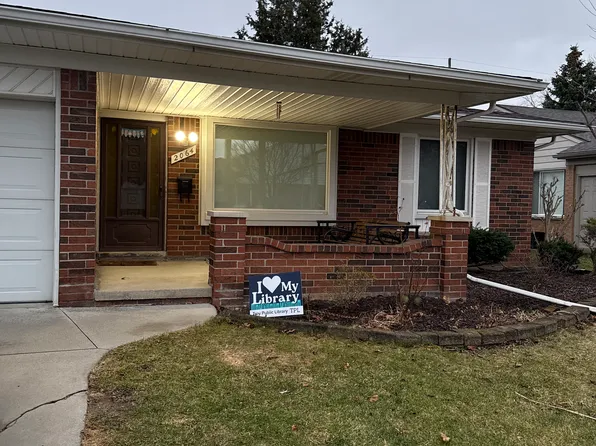 2064 Columbia Dr, Troy, MI 48083