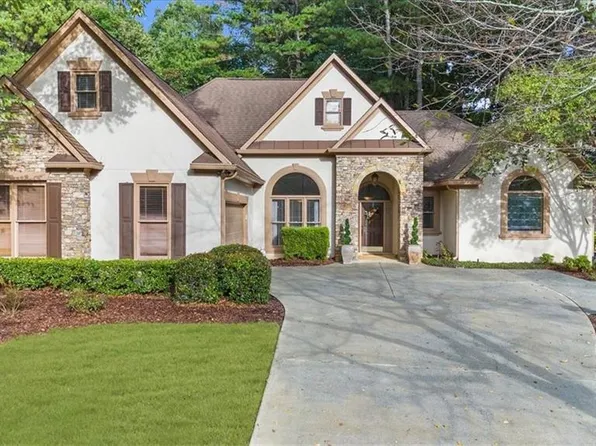 4020 Bridle Ridge Dr, Suwanee, GA 30024