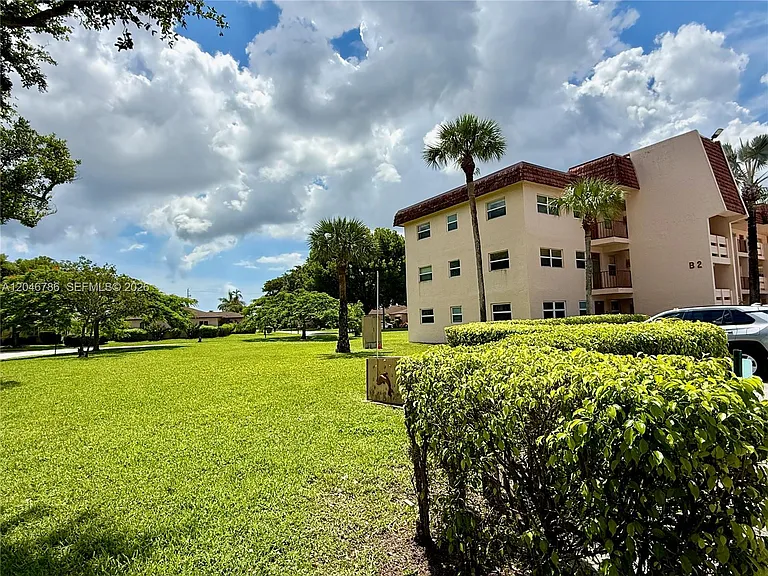 14790 Bonaire Blvd #202 — Photo 28