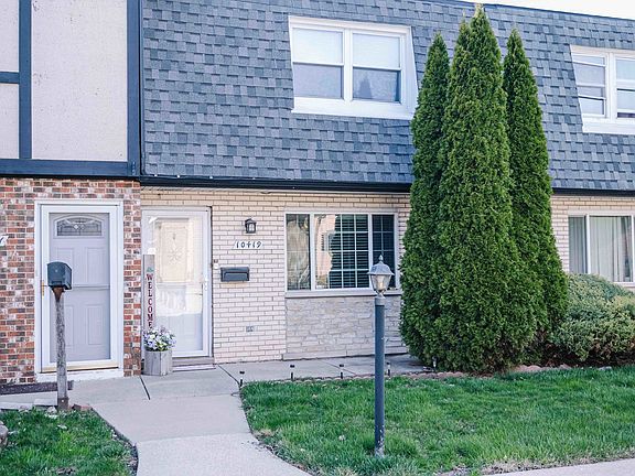 2nd image of 10419 Massasoit Ave