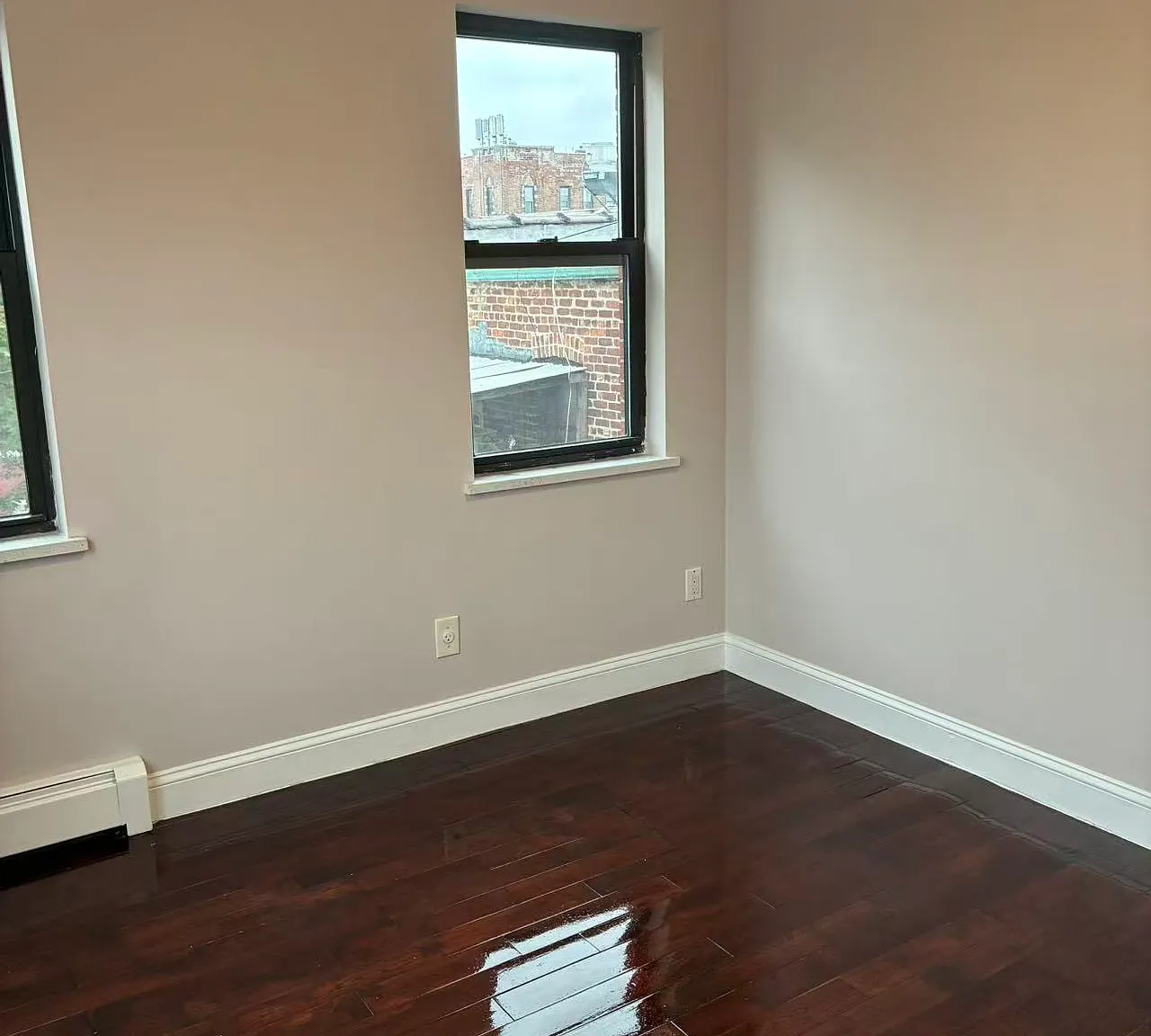 3 bed, 1200 sqft, $3,200 — Photo 4
