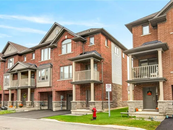 19 Picardy Dr #51, Hamilton, ON L8J 2T3
