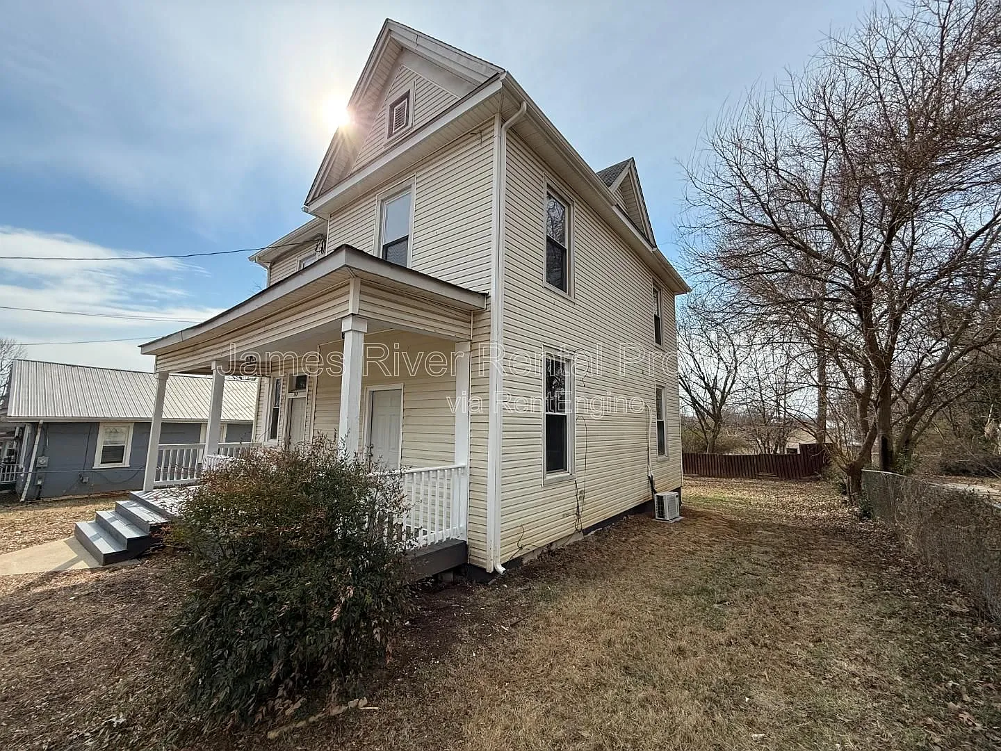2 bed, 1.0 bath, 900 sqft, $895 — Photo 4