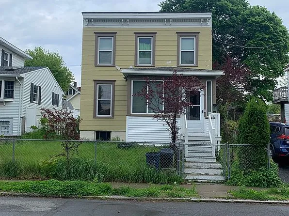 1540 4th St, Rensselaer, NY 12144