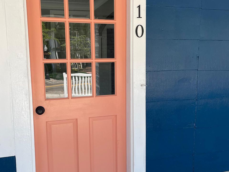 1st image of 210 N Pinellas Ave