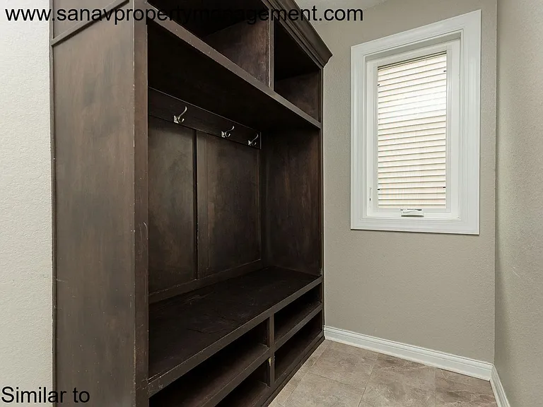 303 Marie Ave — Photo 22