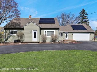 7360 Delta River Dr, Lansing, MI