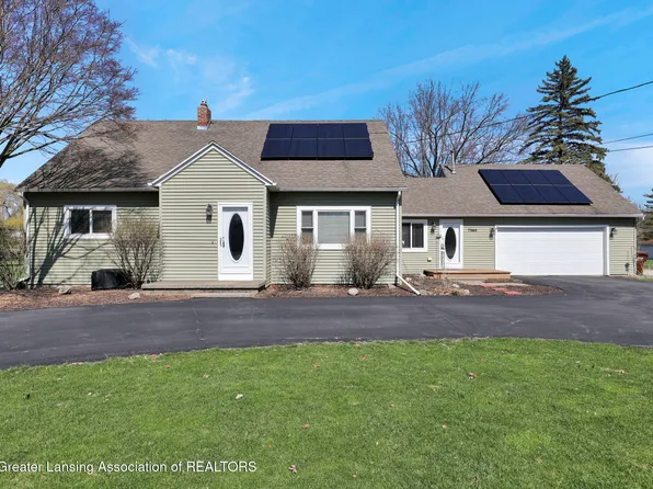 7360 Delta River Dr, Lansing, MI 48906
