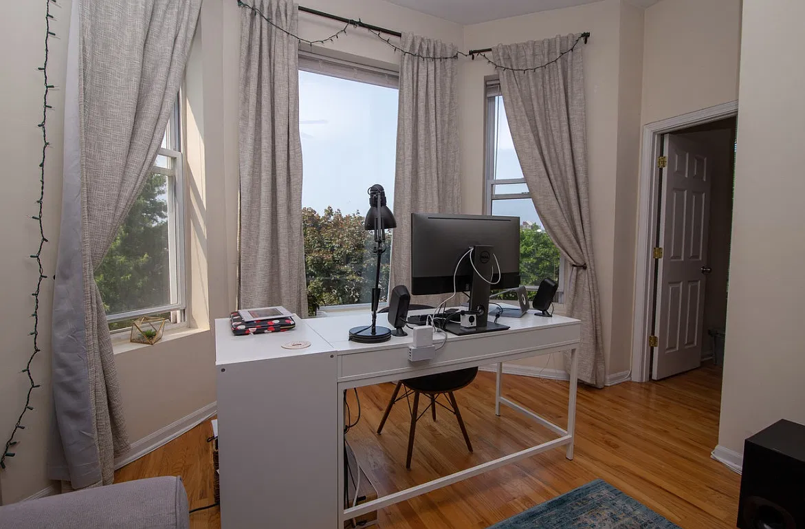 2 bed, 1100 sqft, $2,775 — Photo 3