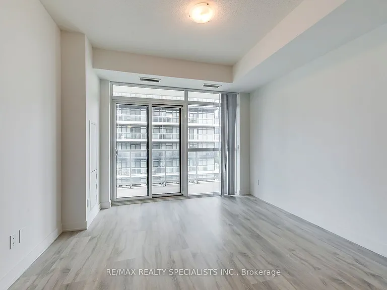 251 Manitoba St #914 — Photo 20