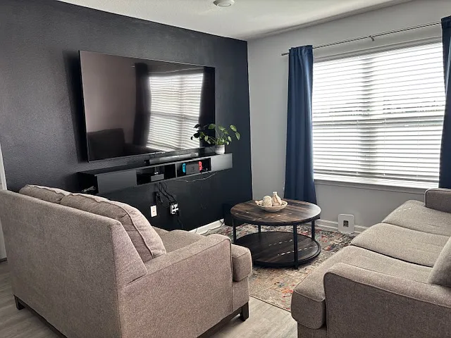 4904 Shurer Ln — Photo 10