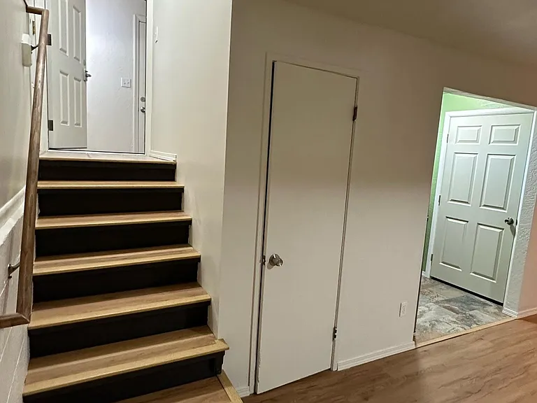 3631 N Schevene Blvd — Photo 5