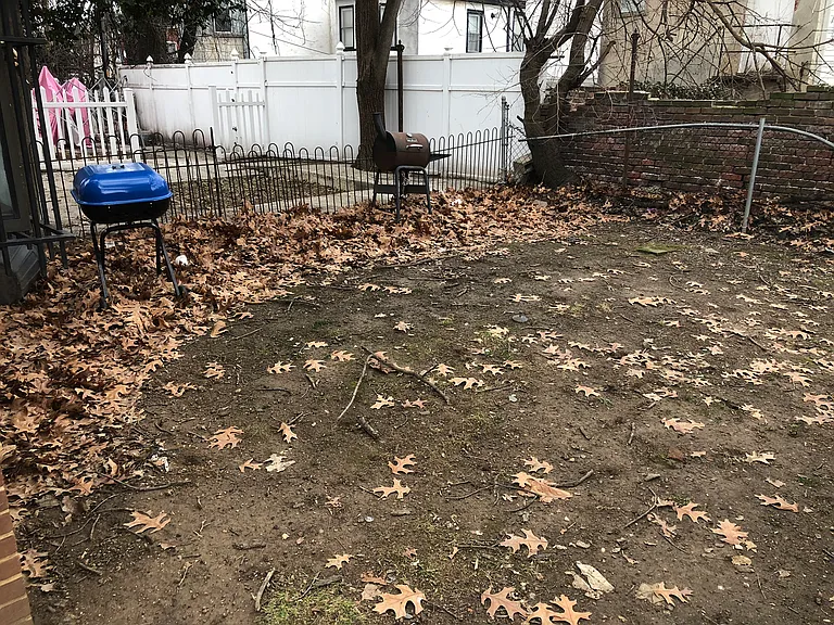nice fenced in yard