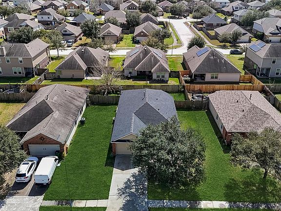 2nd image of 8627 Sunset Pond Drive