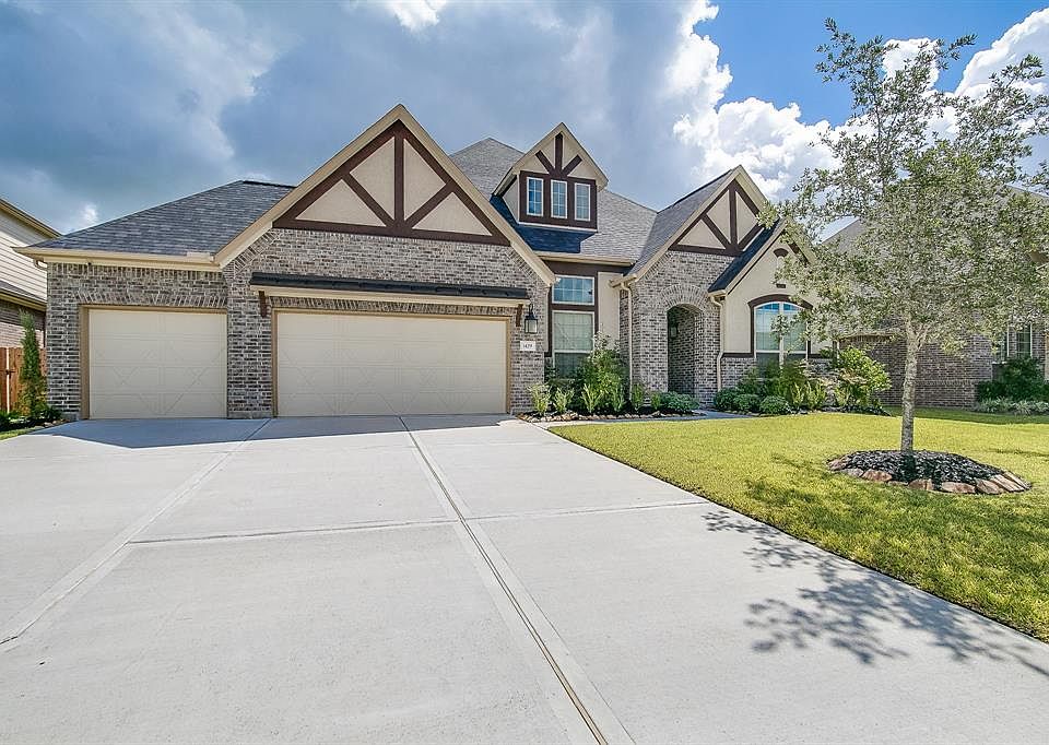 1st image of 1429 Hicks Field Ln