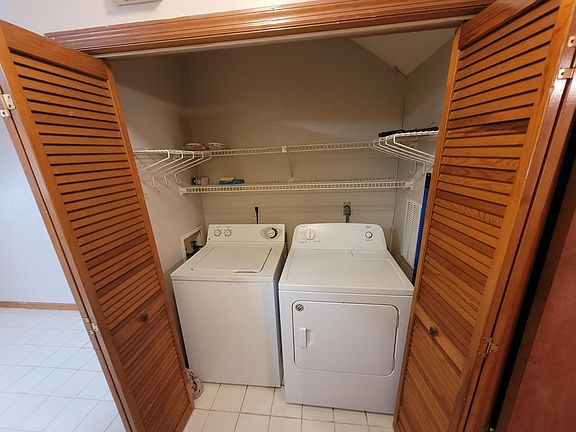 3rd image of 2335 Hartsfield Way