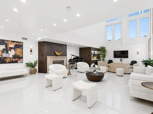 53 Murray Street image 1 of 11