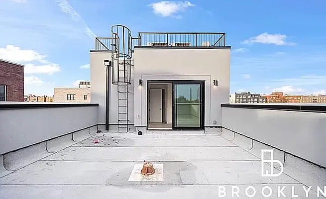 Rented by Reavis | media 30