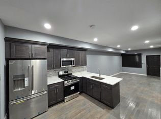 1720 E 73rd St #2, Chicago, IL 60649