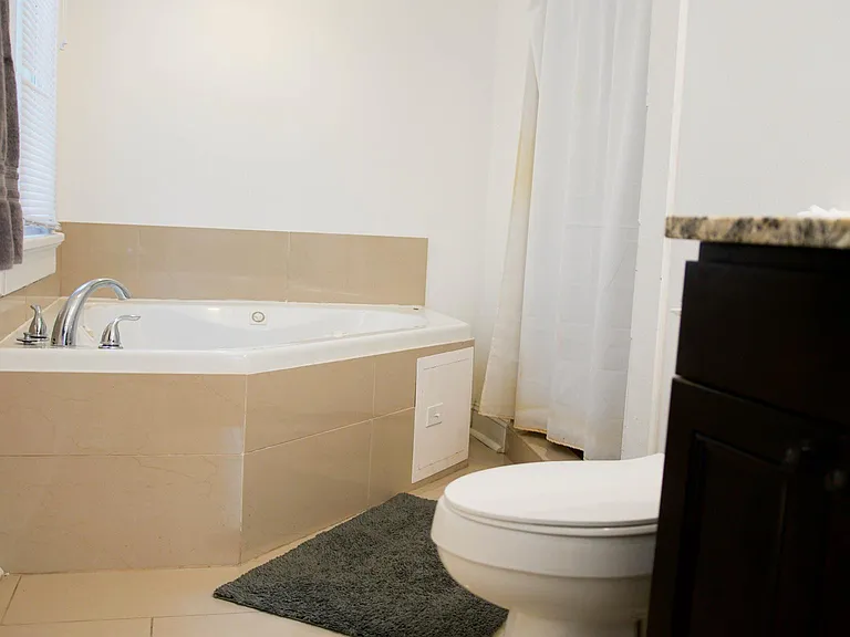 2722 S Carrollton Ave #C3 — Photo 49
