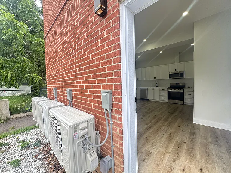 125 Mount Albion Rd #4 — Photo 2