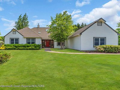 27 Wakefield Court, Shrewsbury, NJ, 07702