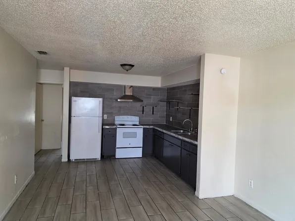 8520 N Semmes St APT A, Tampa, FL 33604