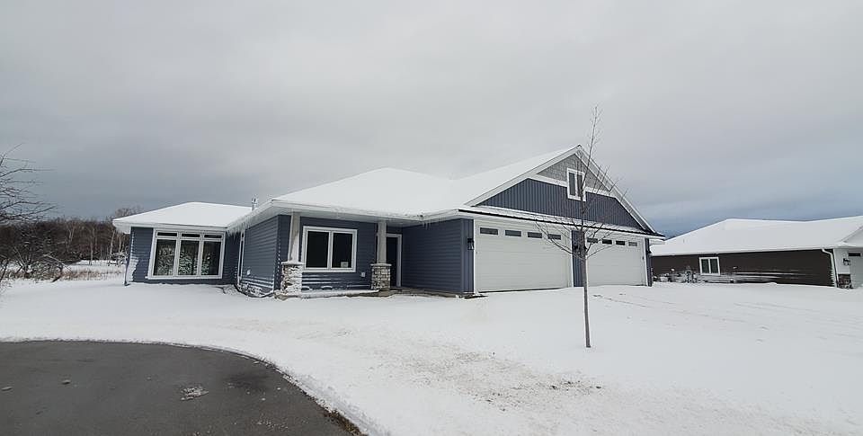 1st image of 7996 Oakmont Way