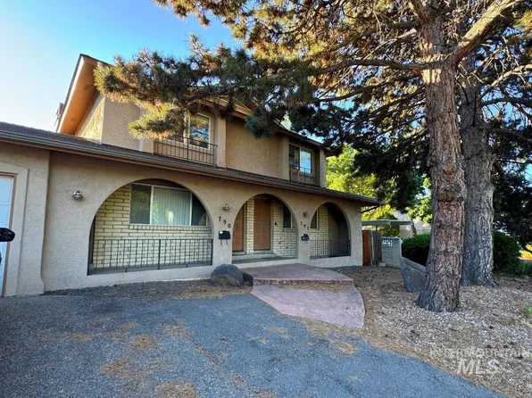790-792 S Curtis Cir, Boise, ID 83705