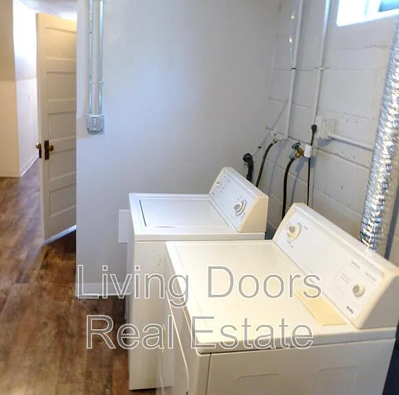3701 Lewis Ave — Photo 33