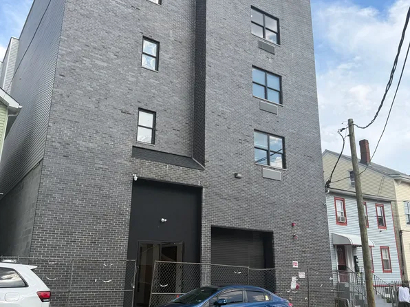 445-447 Summer St, Paterson, NJ