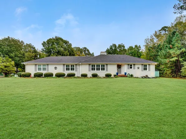 607 S Adair St, Clinton, SC 29325